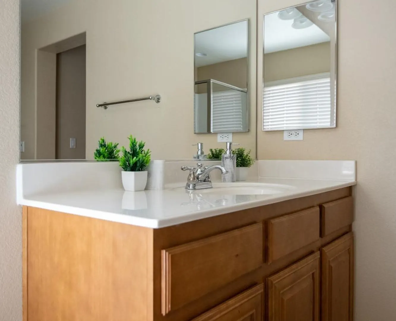 Large 3Br King Suite Moments Away From Strip Las Vegas 0*,  United States