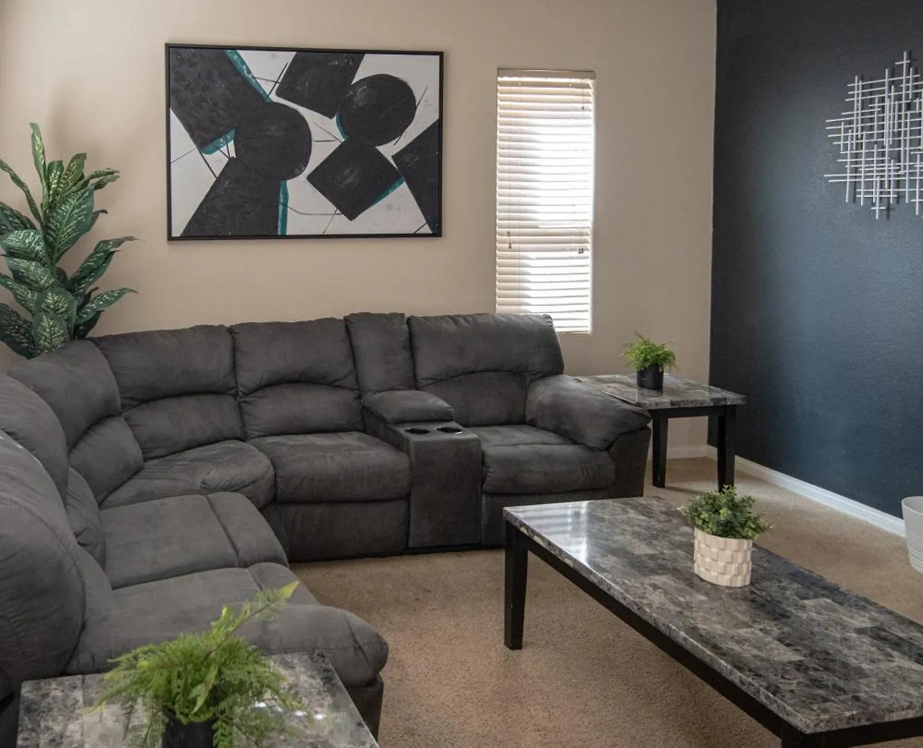 Large 3Br King Suite Moments Away From Strip Las Vegas Holiday home